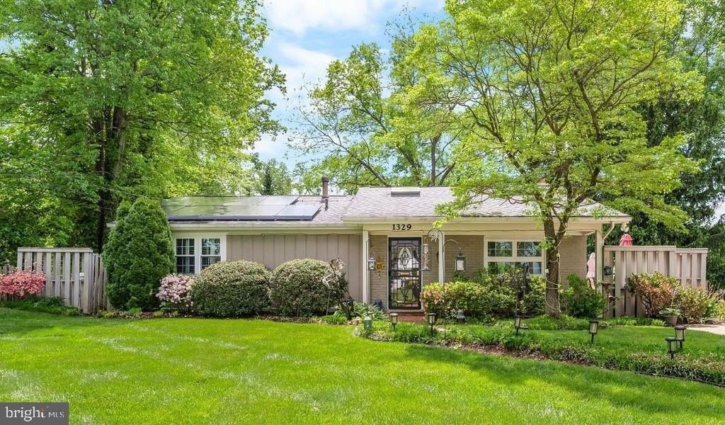 1329 Gresham Rd - Photo 4 of 50