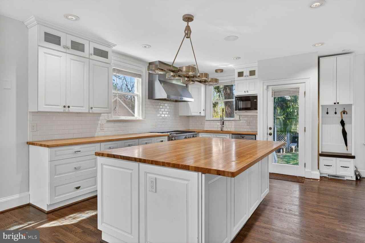 4701 Cumberland Ave - Photo 4 of 22