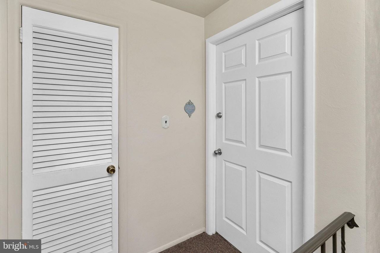 295 Lander Dr #B - Photo 5 of 18
