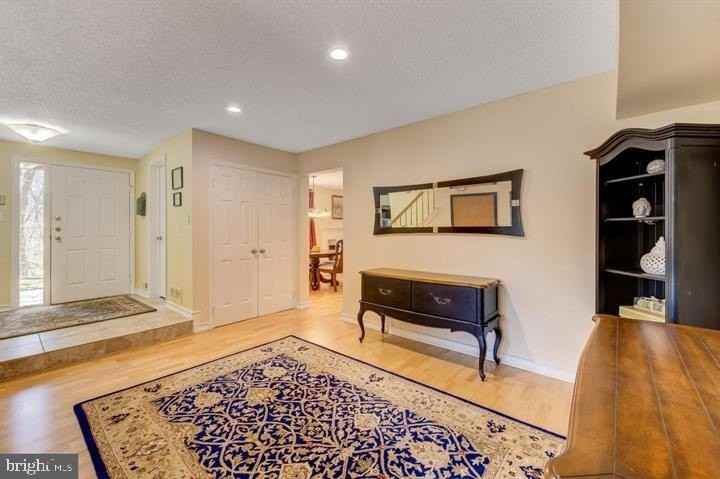 17 Ashford Dr - Photo 5 of 34