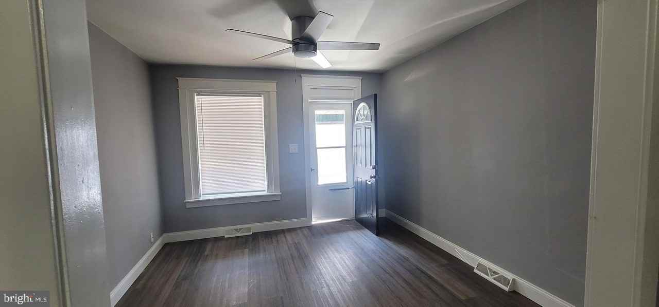 603 Maple St - Photo 3 of 25