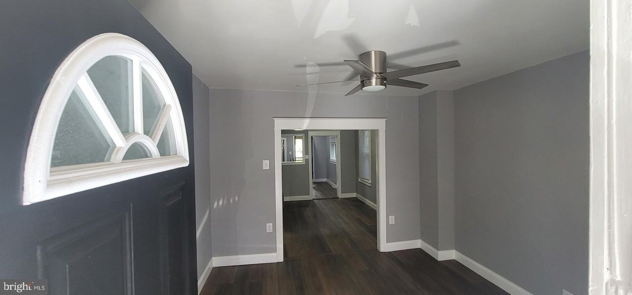 603 Maple St - Photo 4 of 25