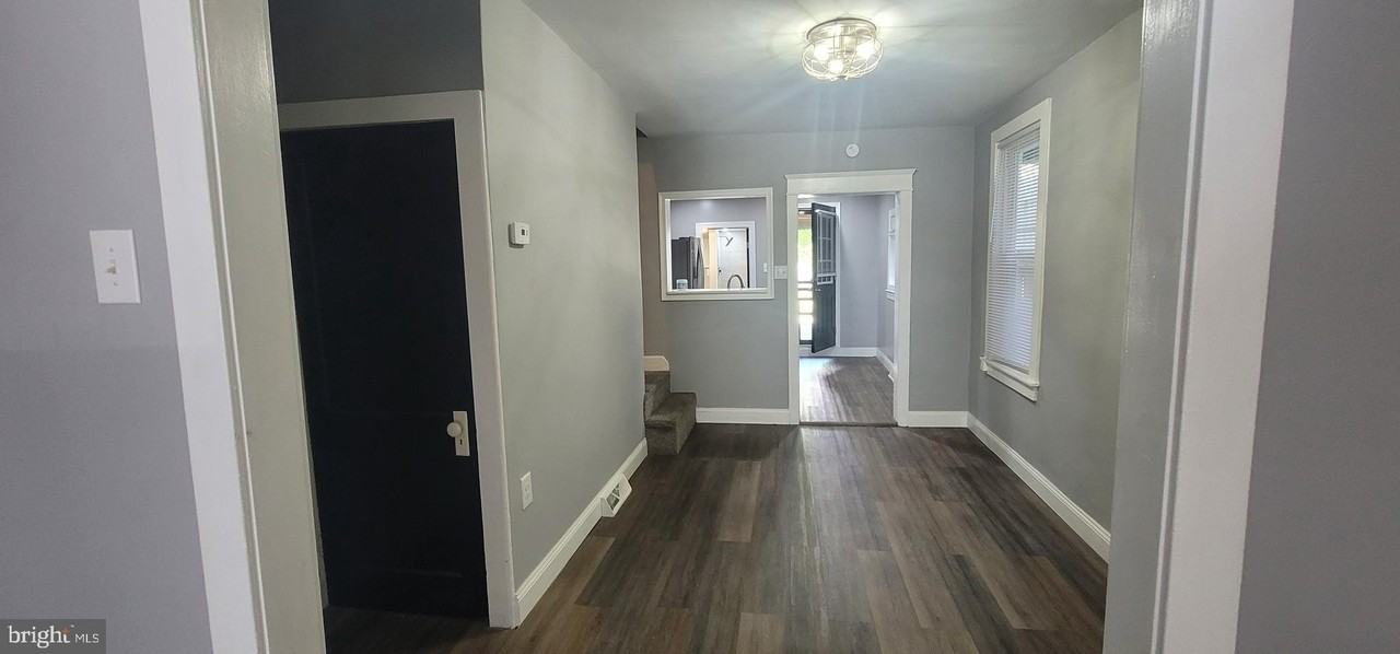 603 Maple St - Photo 5 of 25