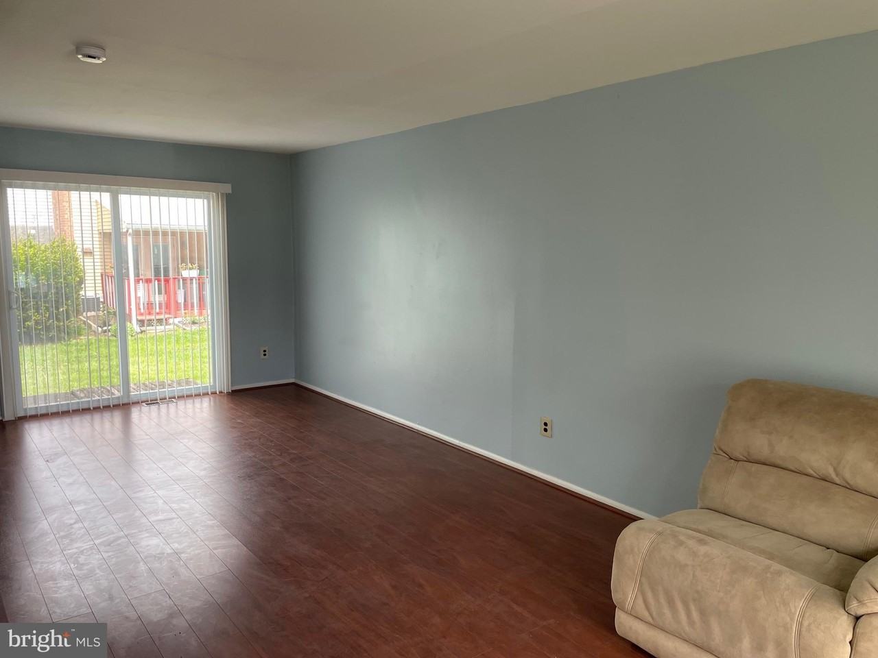 1933 Juniper Ln #25 - Photo 2 of 23