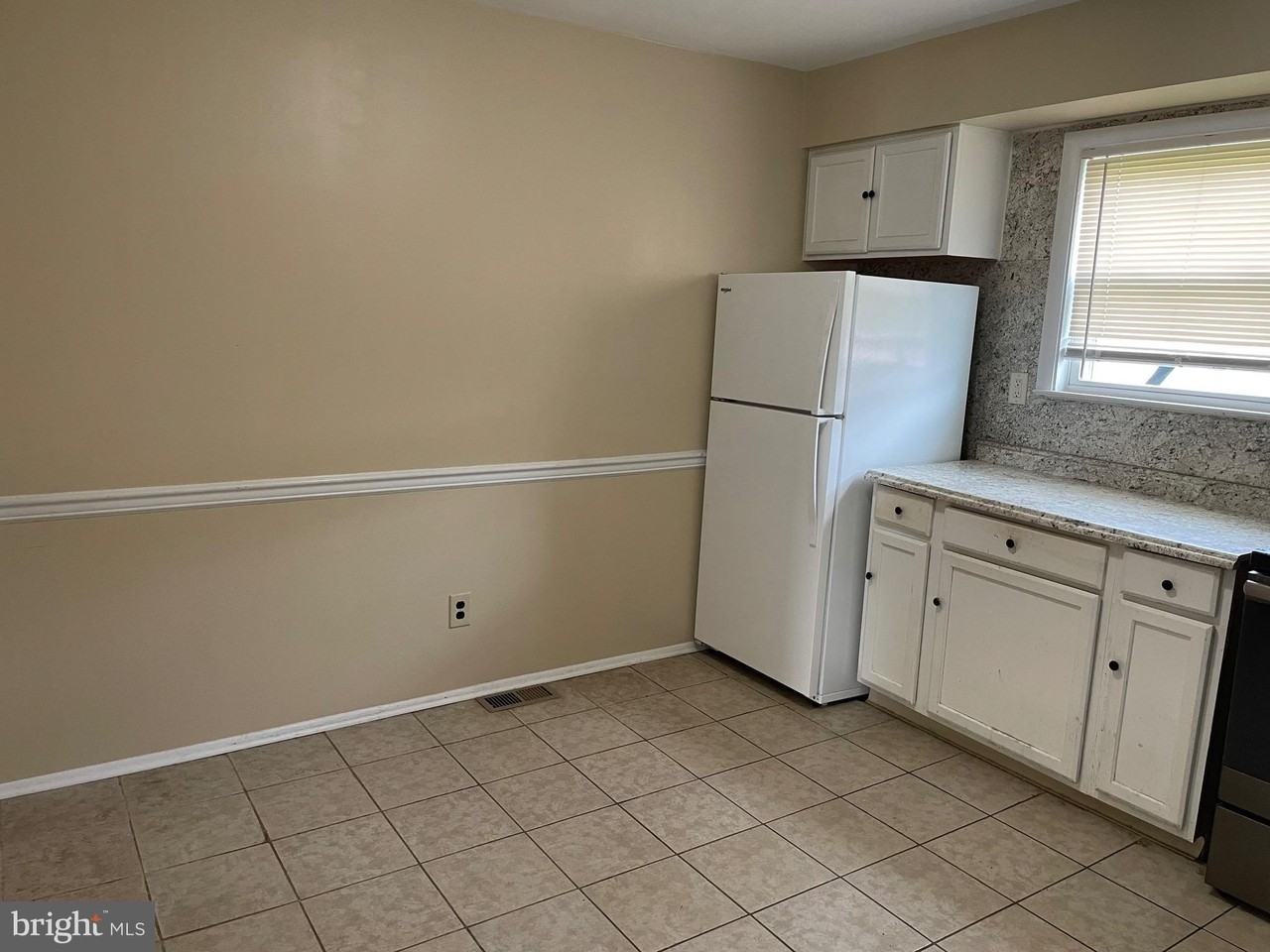1933 Juniper Ln #25 - Photo 6 of 23