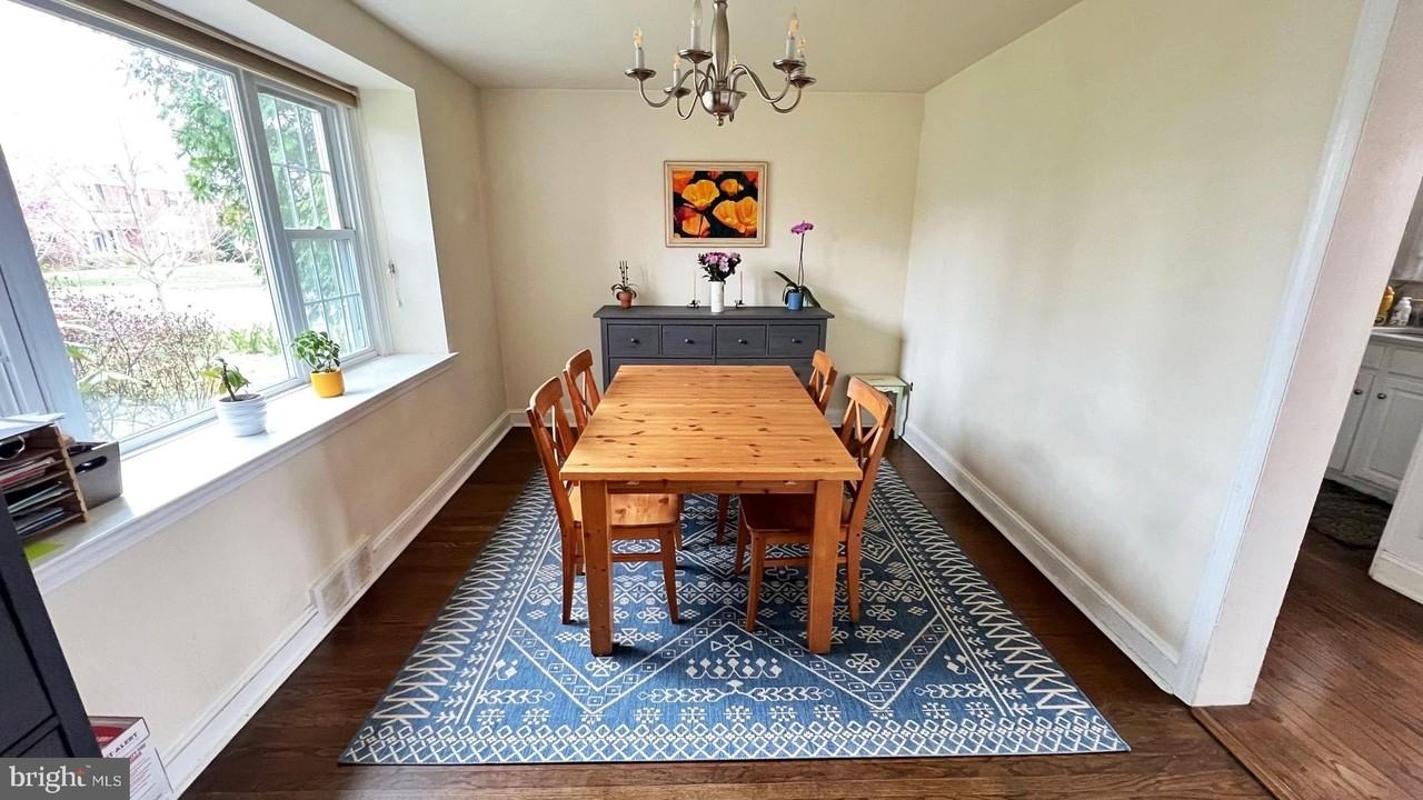 1643 Mount Pleasant Rd - Photo 6 of 13