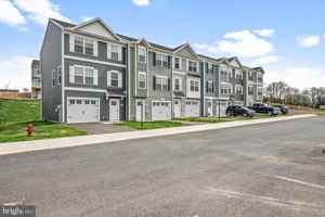 featured image of 813 Rising Sun Ln