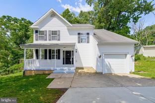 2032 S Langley St - Photo 1 of 1