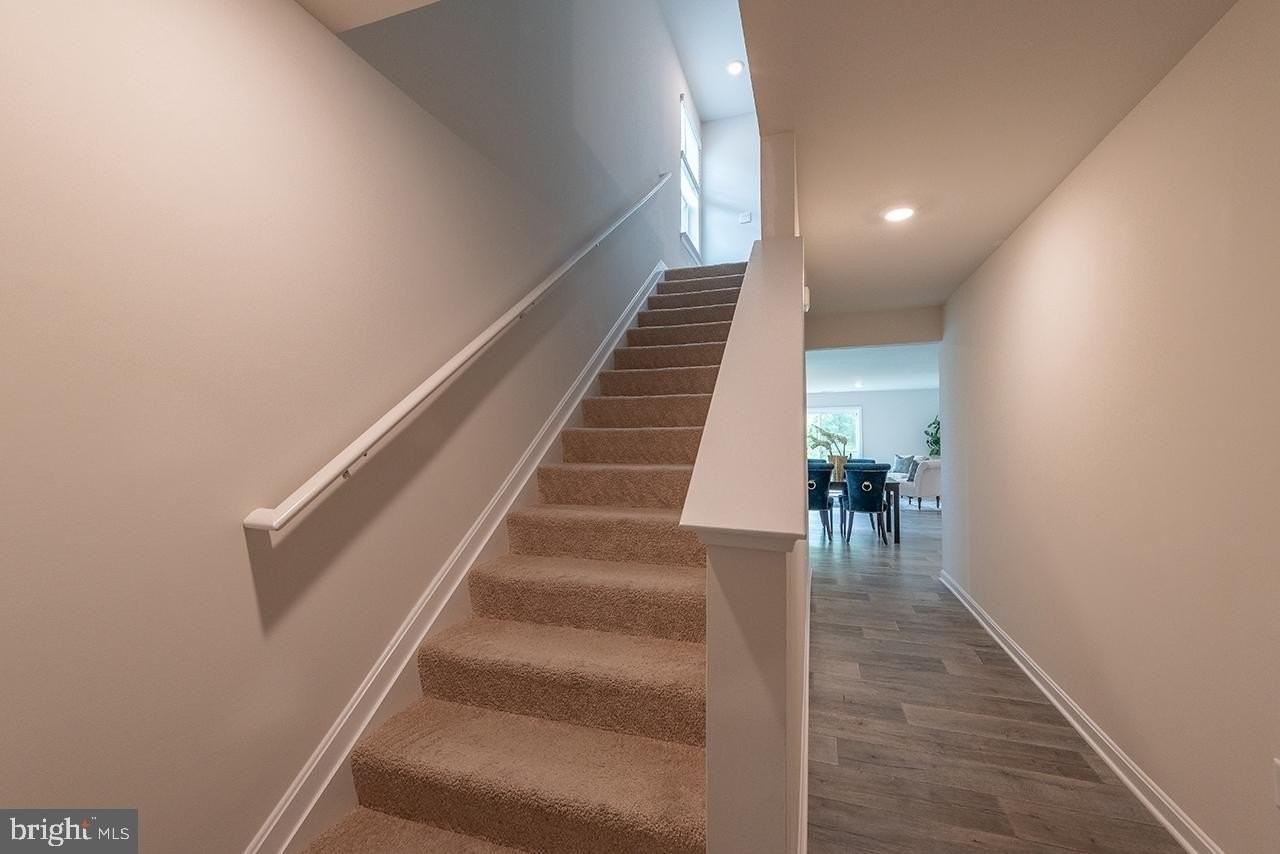 5213 Crooked Ln - Photo 3 of 35