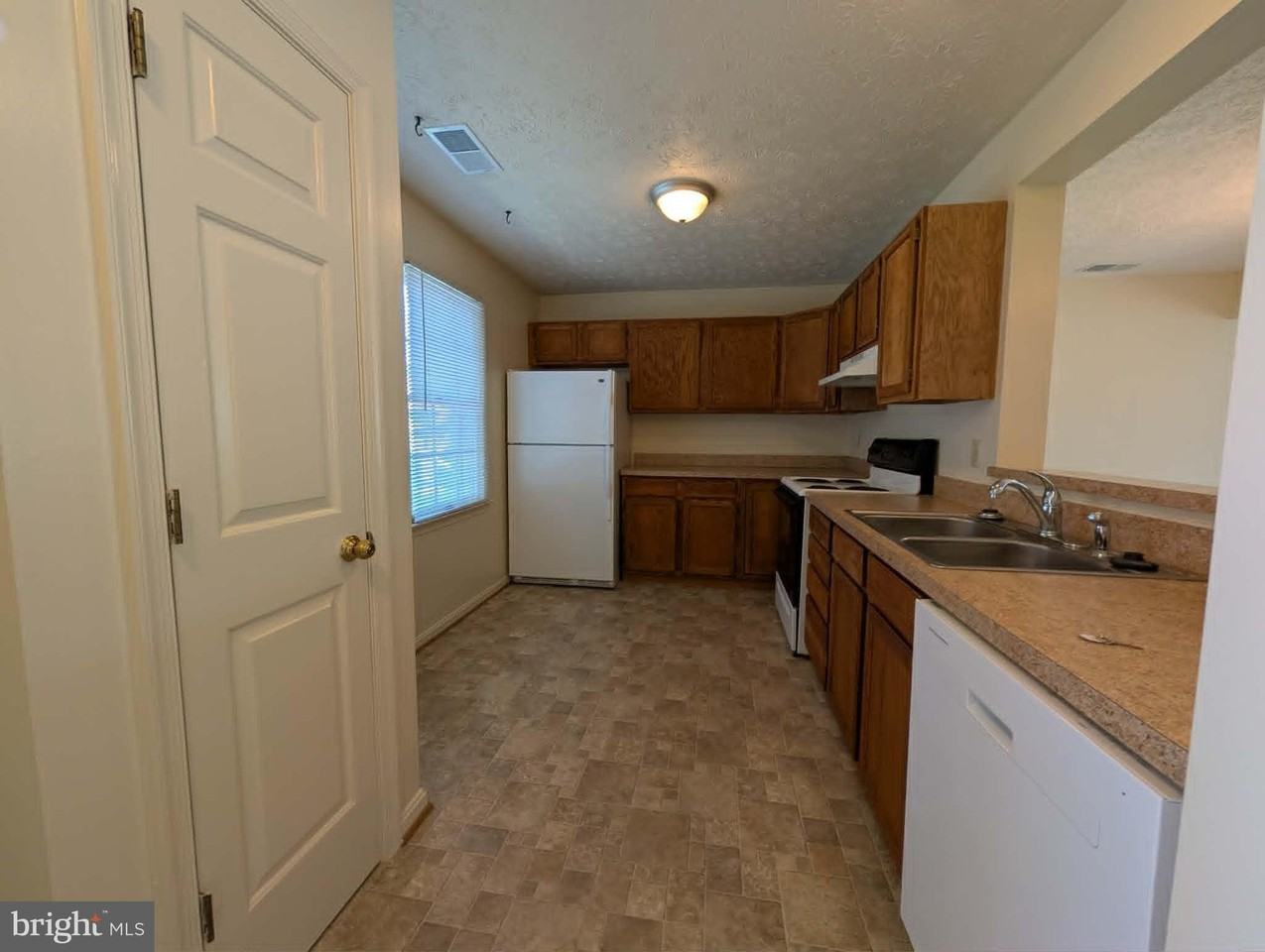 414 Surrey Club Ln - Photo 2 of 16