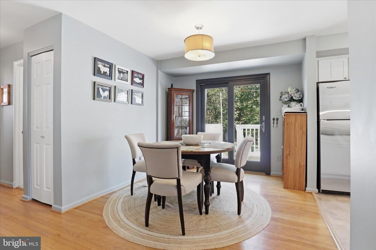 402 Walker St Sw - Photo 6 of 44