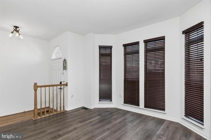 14647 Seasons Dr - Photo 3 of 21