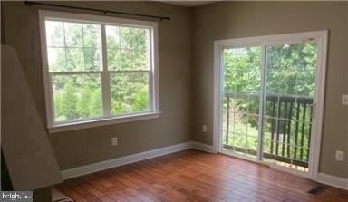 8213 Glade Bank Dr - Photo 4 of 26