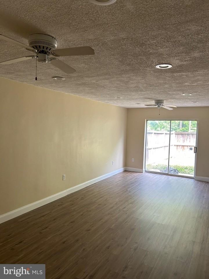 809 Sledgehammer Dr - Photo 2 of 11