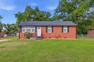 featured image of 611 Forest Knolls Rd #1