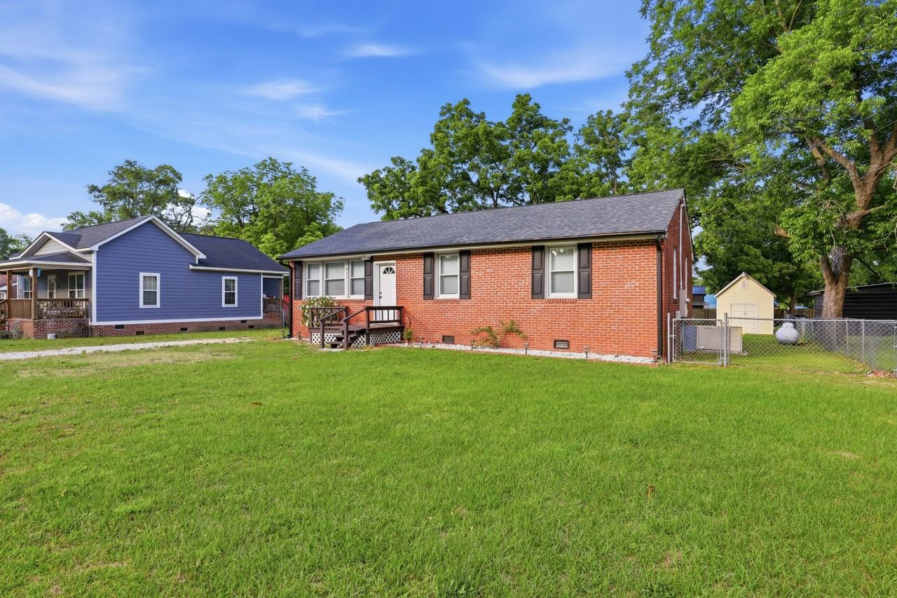 611 Forest Knolls Rd #1 - Photo 2 of 13