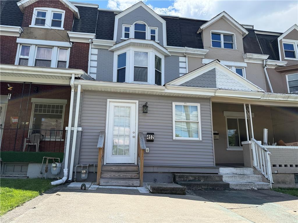 452 Hanover Ave - Photo 2 of 44