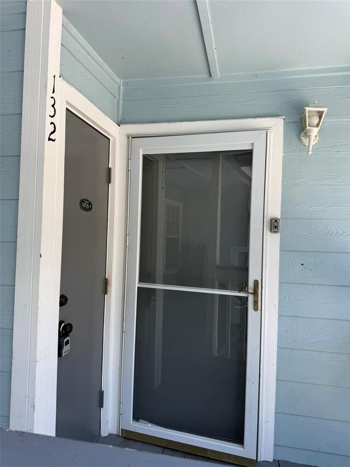 2000 Royal Bay Blvd - Photo 2 of 14