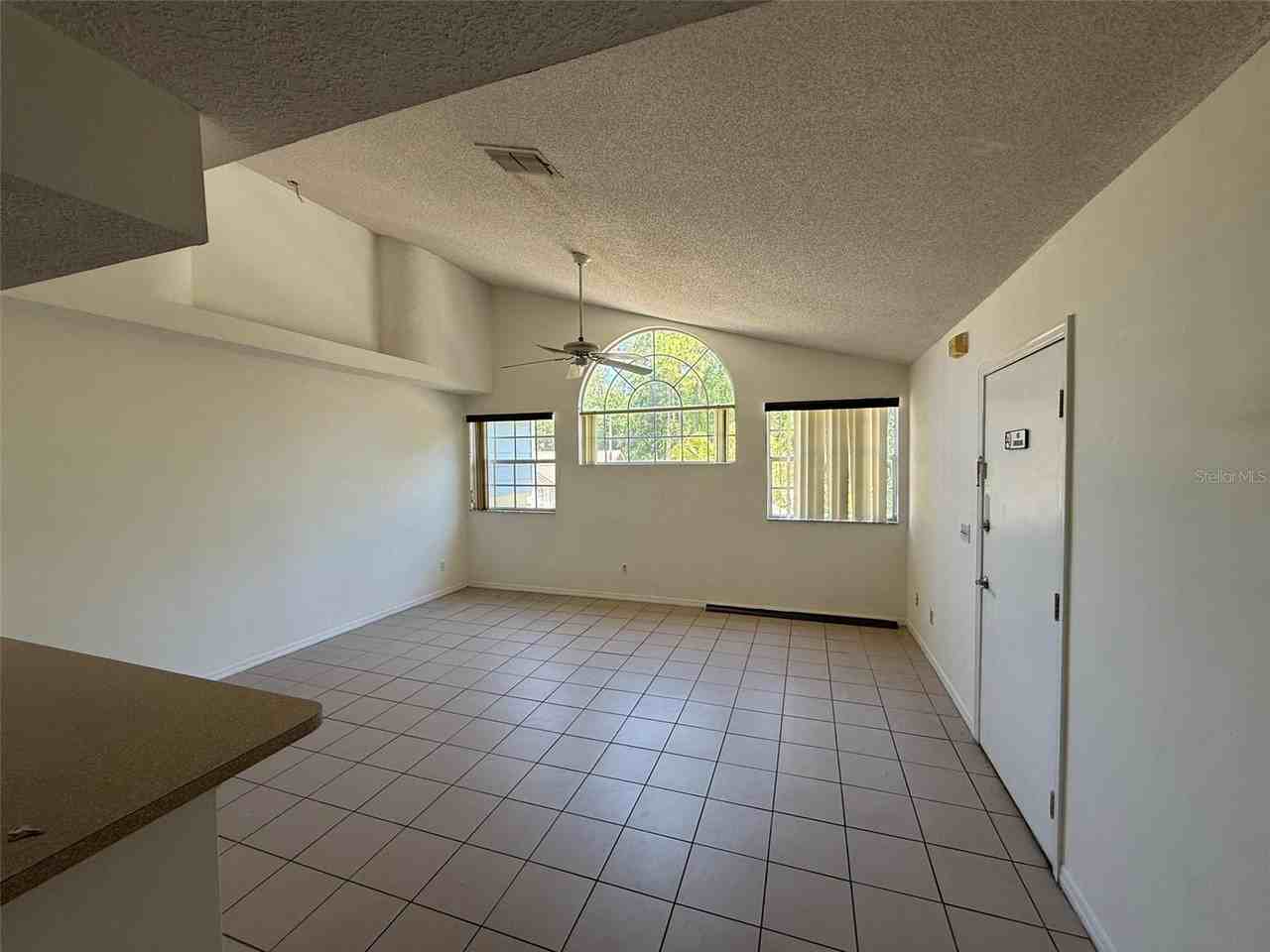 2000 Royal Bay Blvd - Photo 5 of 14