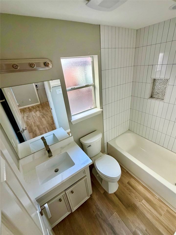 1514 Park St - Photo 7 of 8