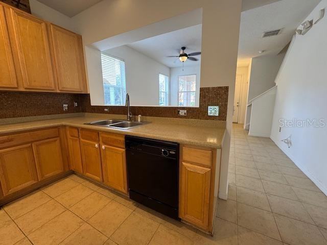 5160 Regatta Dr - Photo 7 of 29