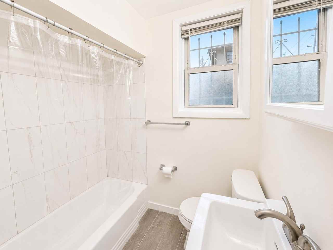 197 Orchard St - Photo 6 of 8