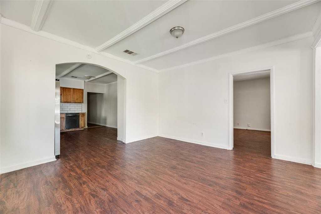 1327 E Baltimore Ave - Photo 7 of 15