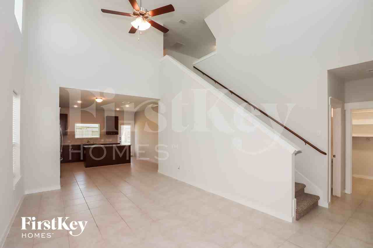15418 Formaston Dr - Photo 4 of 16