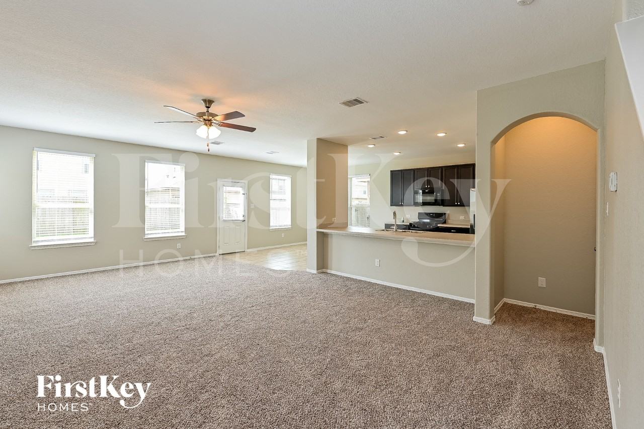 13258 Liliana Glen Ln - Photo 2 of 15