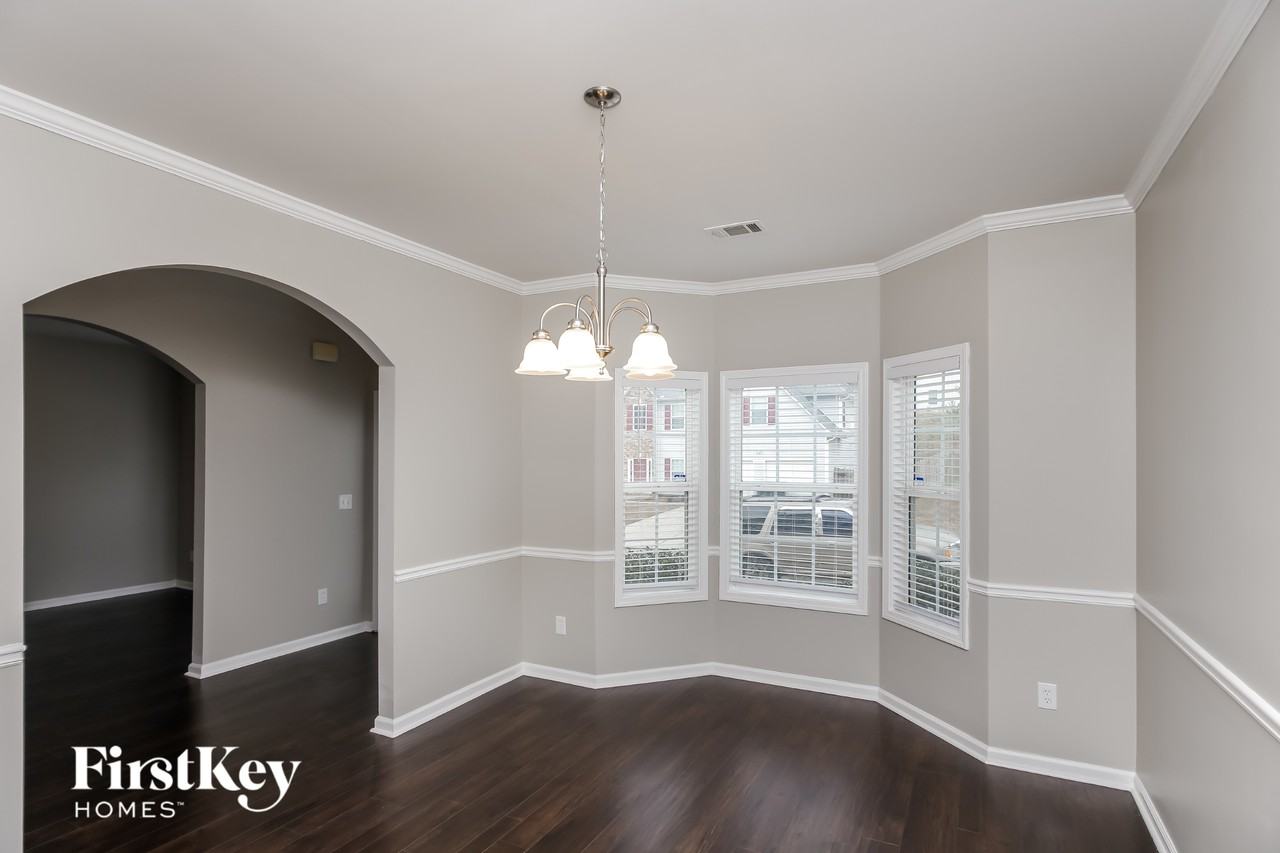 71 Gardenia Ln - Photo 4 of 15