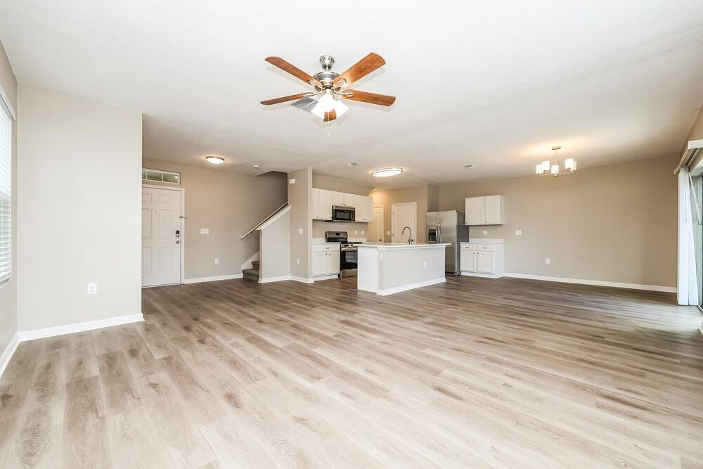 10430 Whispering Hammock Dr - Photo 4 of 17