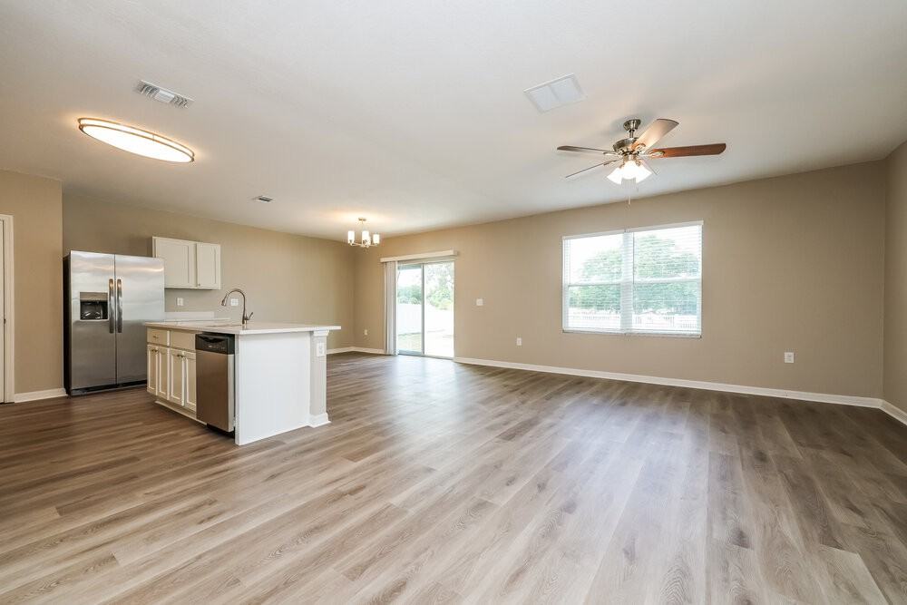 10430 Whispering Hammock Dr - Photo 5 of 17