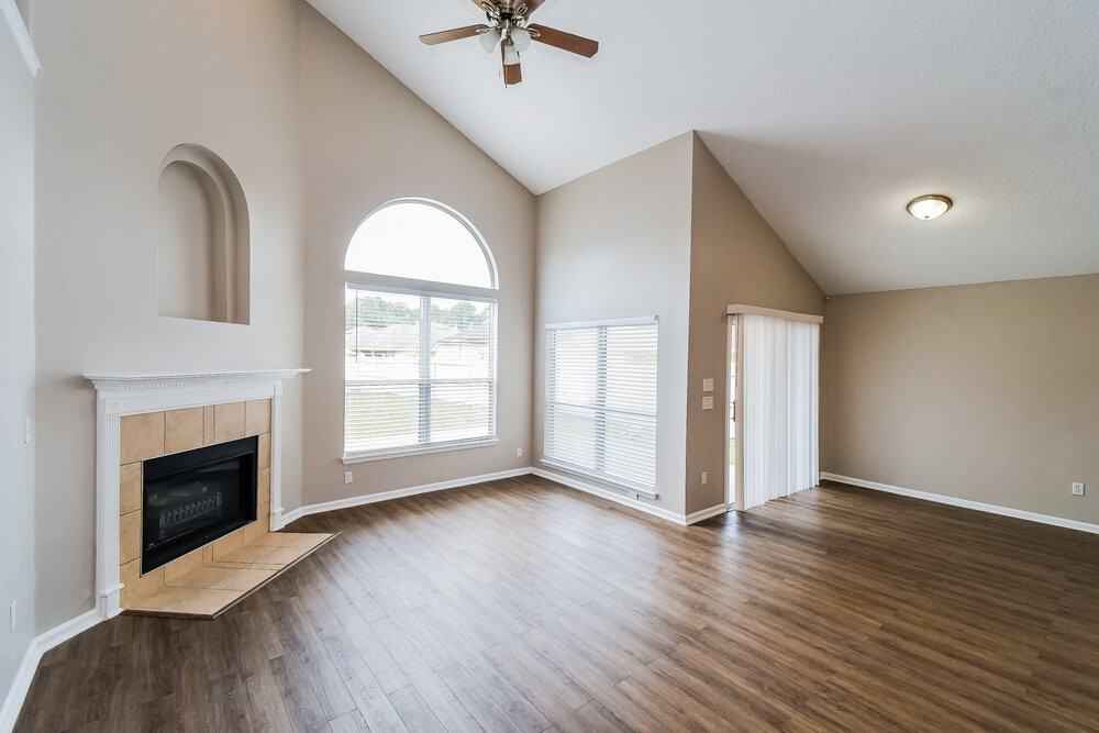 12363 Guava Ct - Photo 5 of 17