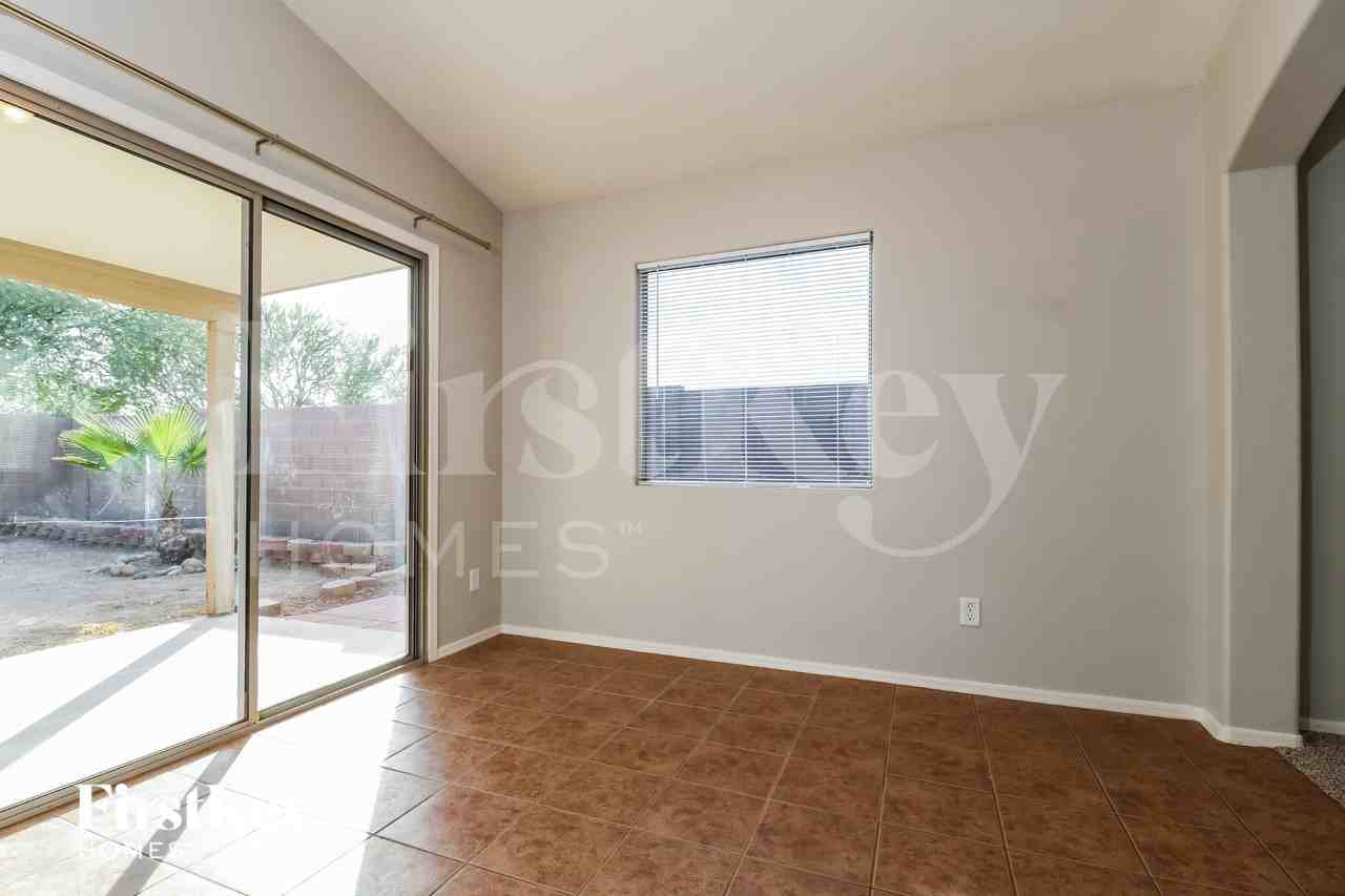 25757 W St Kateri Dr - Photo 6 of 16