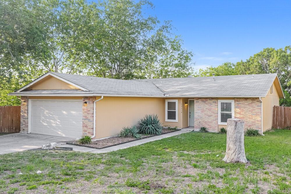 10614 Cherry Laurel - Photo 3 of 16