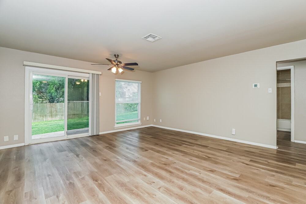10614 Cherry Laurel - Photo 4 of 16