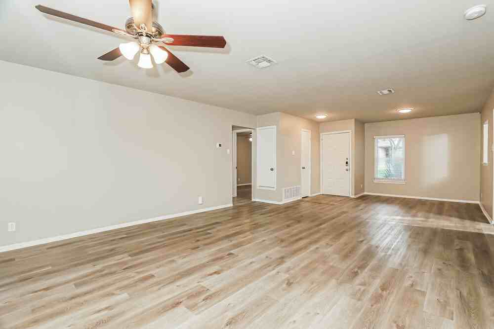 10614 Cherry Laurel - Photo 6 of 16