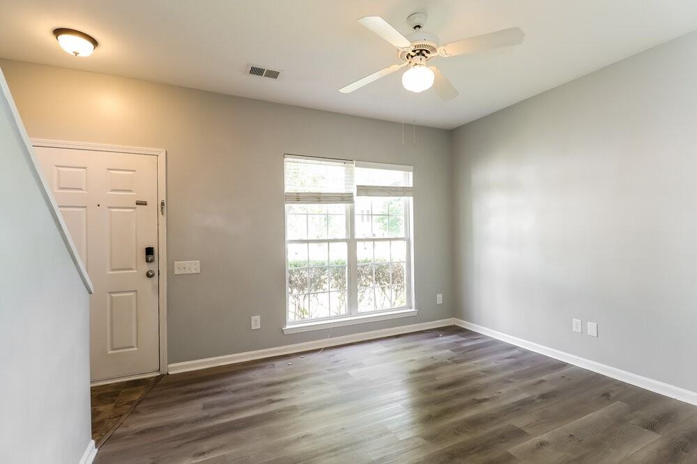 1518 Braveheart Ln - Photo 5 of 17
