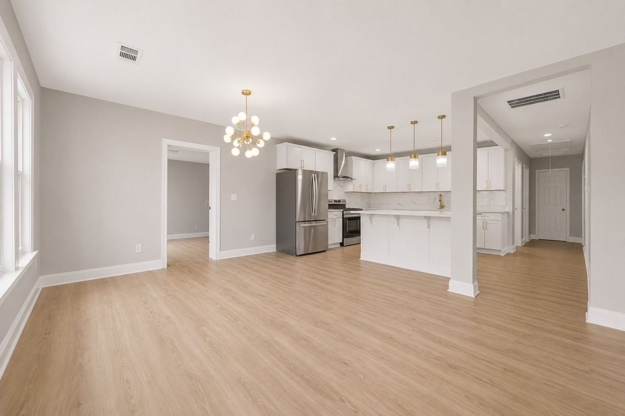 1658 Temple Ave - Photo 2 of 24