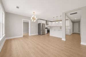 featured image of 1658 Temple Ave