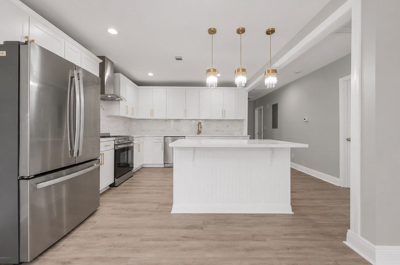1658 Temple Ave - Photo 7 of 24