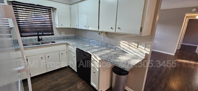 5935 Antilla Dr - Photo 5 of 19
