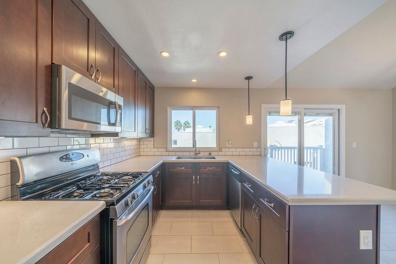 606 N Guadalupe Ave - Photo 7 of 41