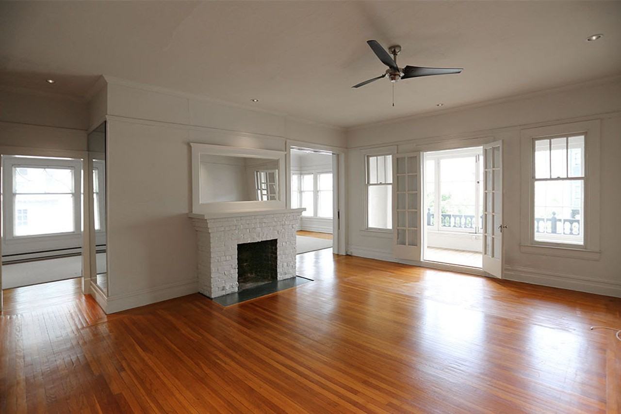 304 Walnut St - Photo 2 of 26