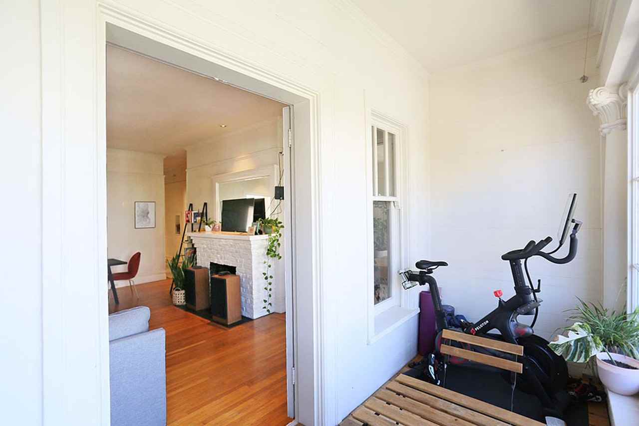 304 Walnut St - Photo 5 of 26