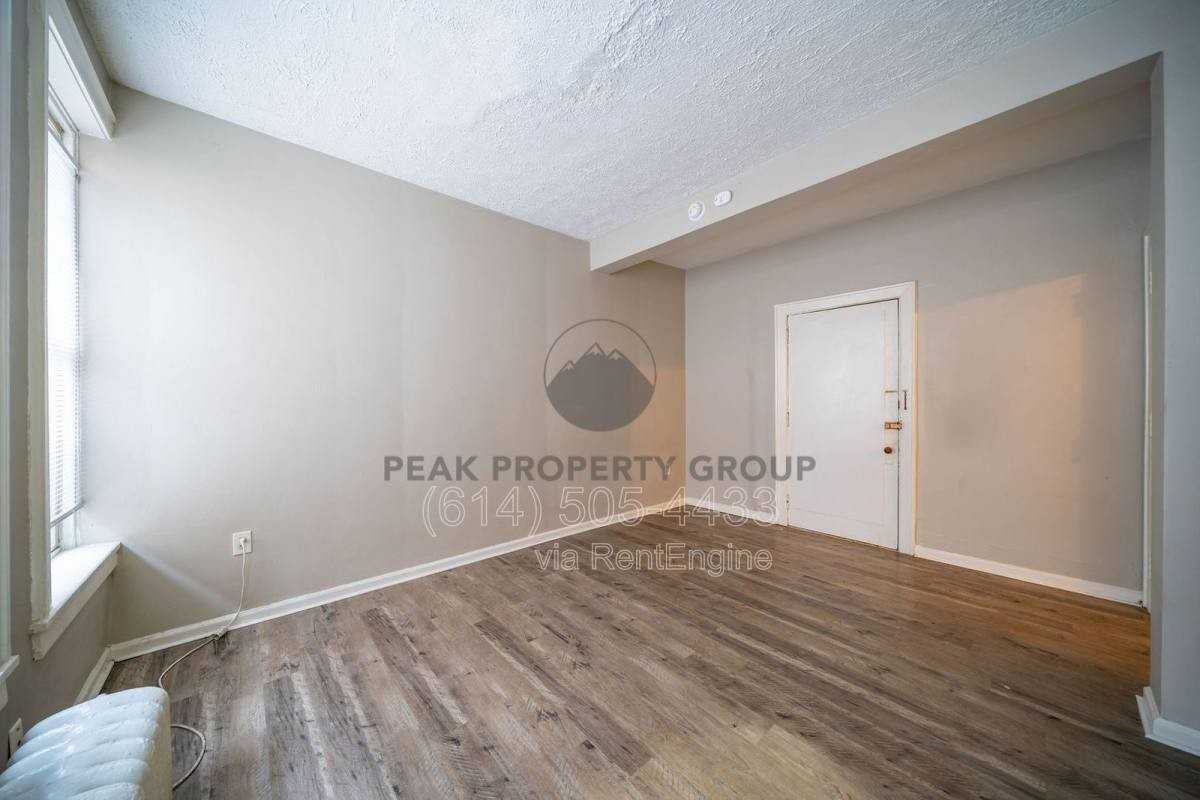 571 E Rich St #9 - Photo 3 of 8
