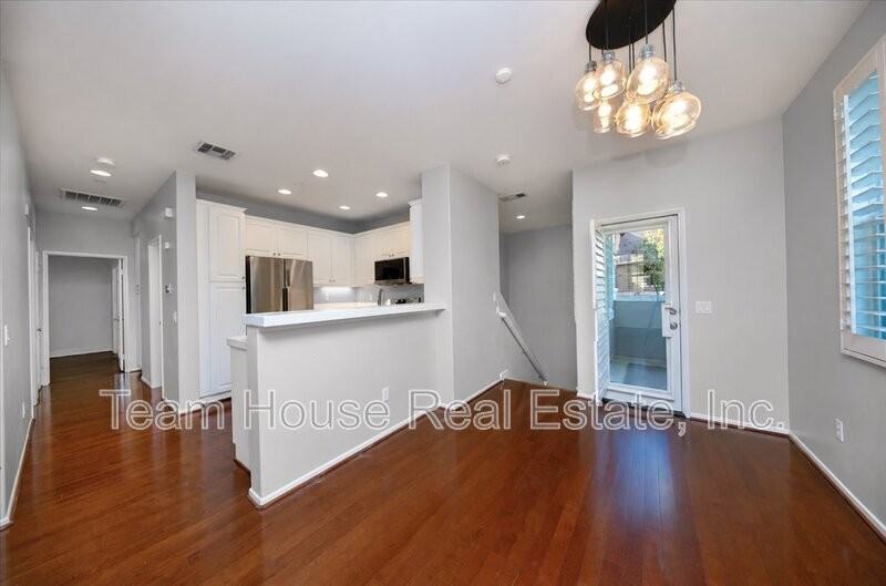 27274 Arbor Pl - Photo 3 of 21