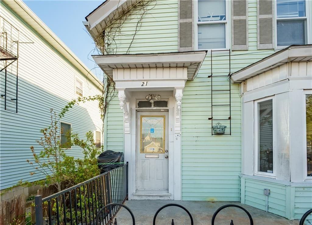 21 Lilac St - Photo 3 of 17