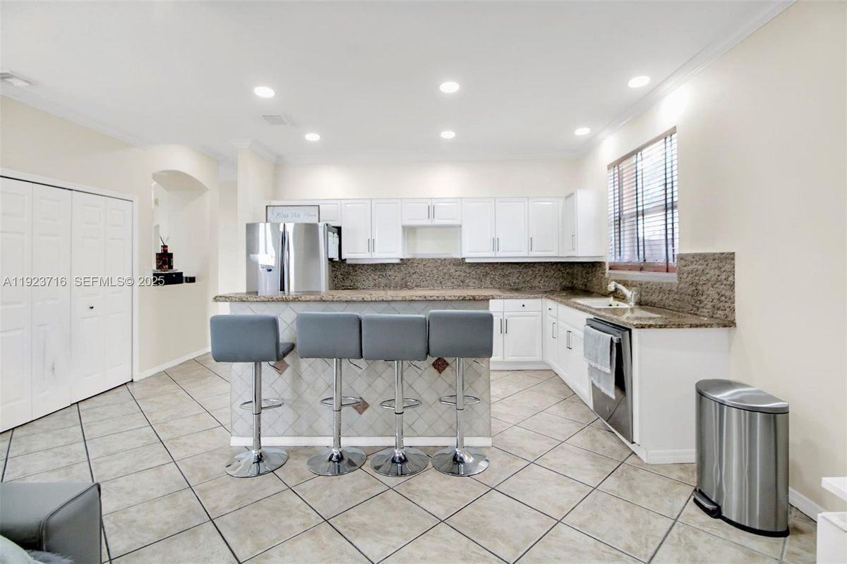 15875 Sw 149th Ln - Photo 2 of 17