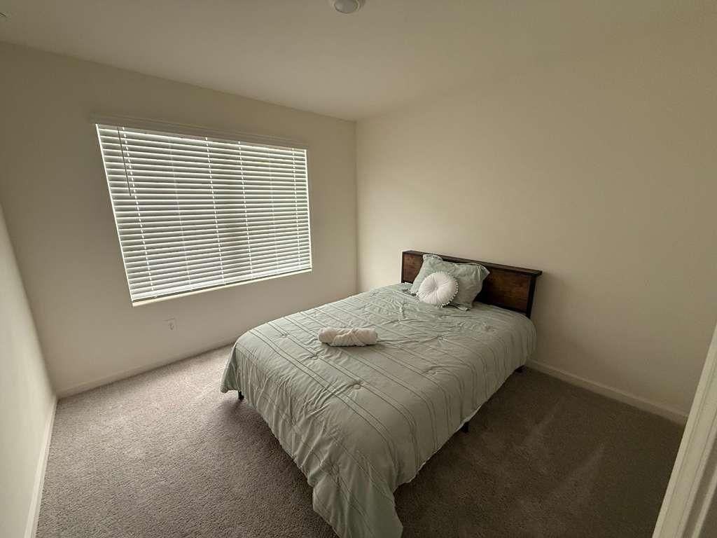 105 Thetford Way - Photo 6 of 12
